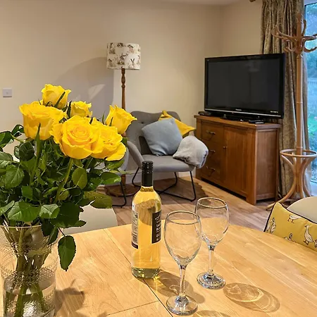 Delamere House- The Snug בית נופש Scagglethorpe