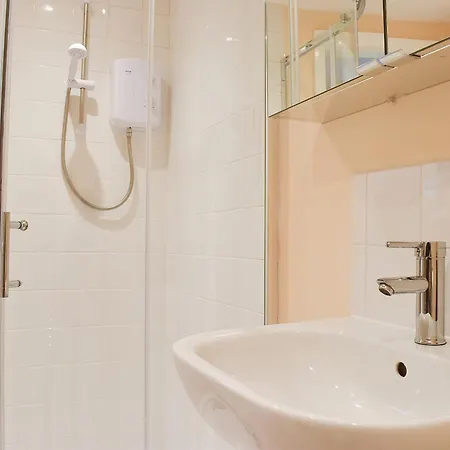 Delamere House- The Snug *